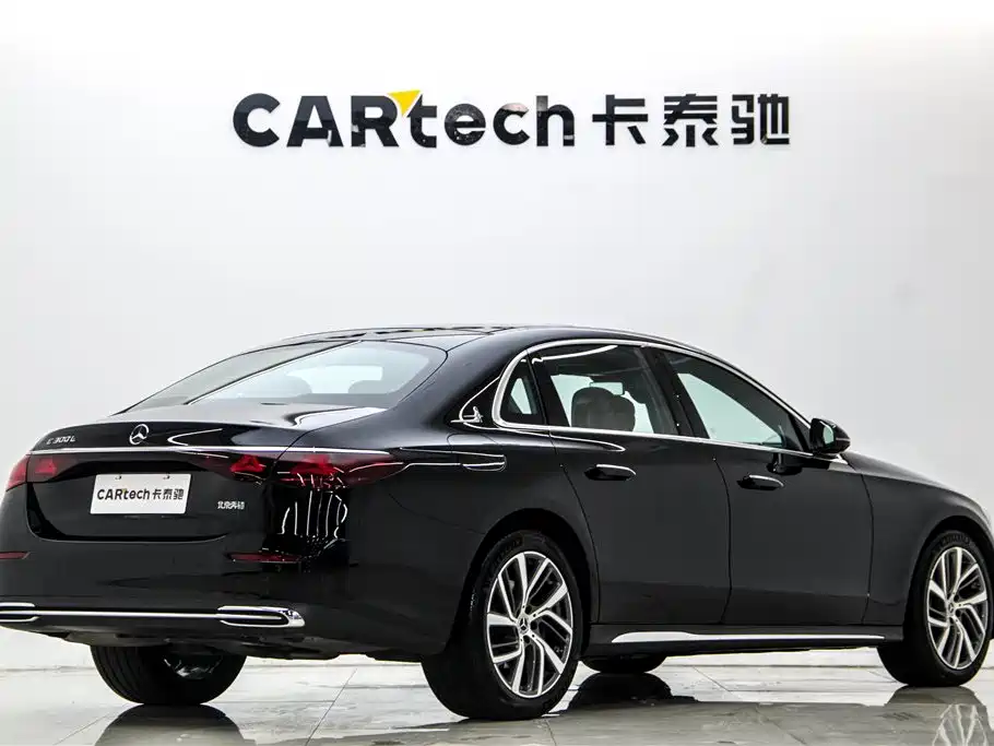 Mercedes-Benz E-Class 2024 E 300 L Fashion фото 4