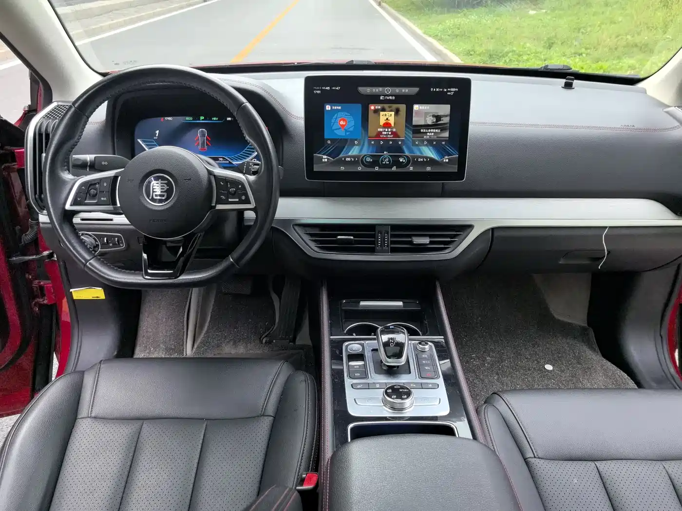 BYD Tang New Energy 2018 DM 2.0T AWD Smart Connection Enjoy Edition 7-Seater China V фото 9