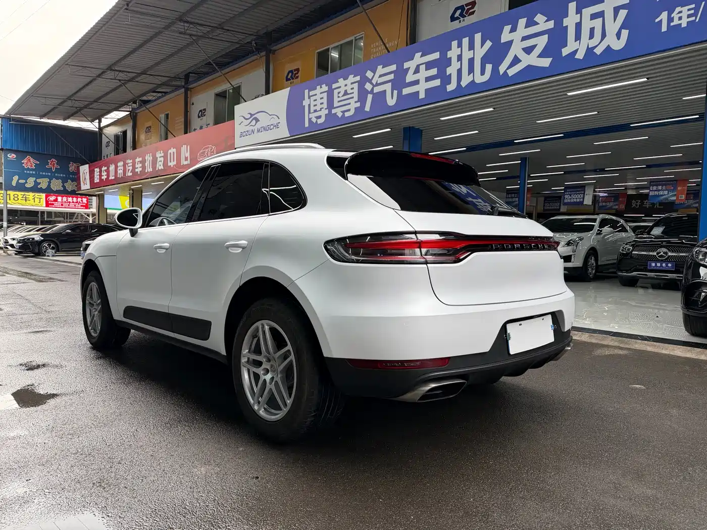 Porsche Macan 2022 Macan 2.0T фото 23