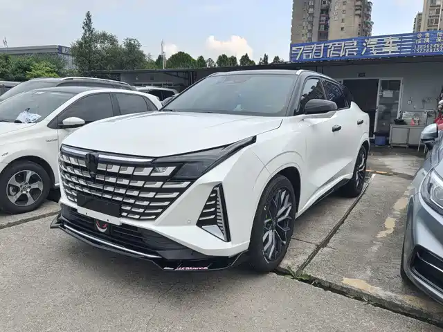 Changan Changan UNI-Z 2025 1.5T Dragon Edition