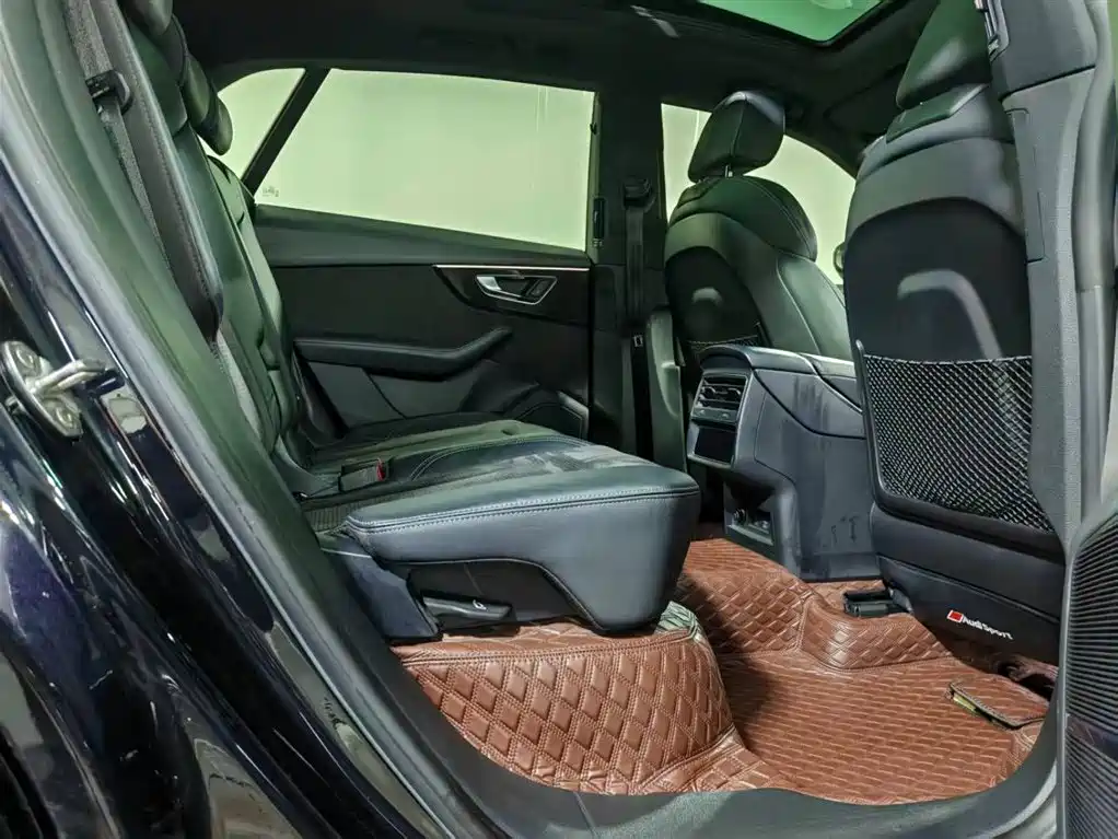 Audi Q8 2021 Model 55 TFSI Premium Dynamic фото 6