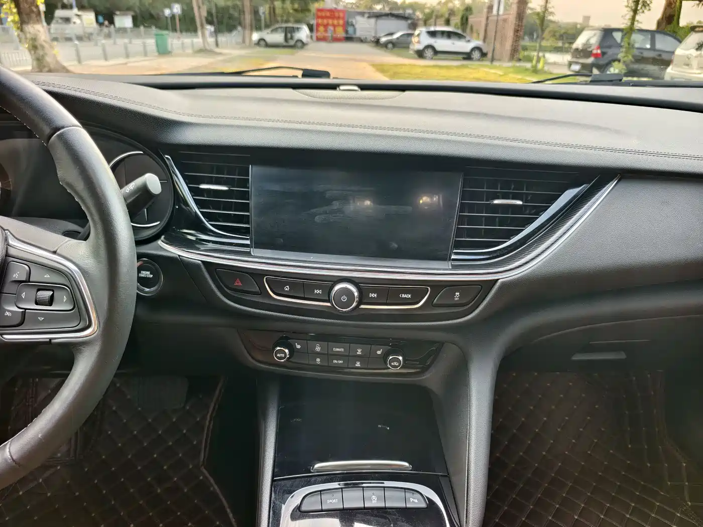 Buick Regal 2020 552T Luxury фото 8