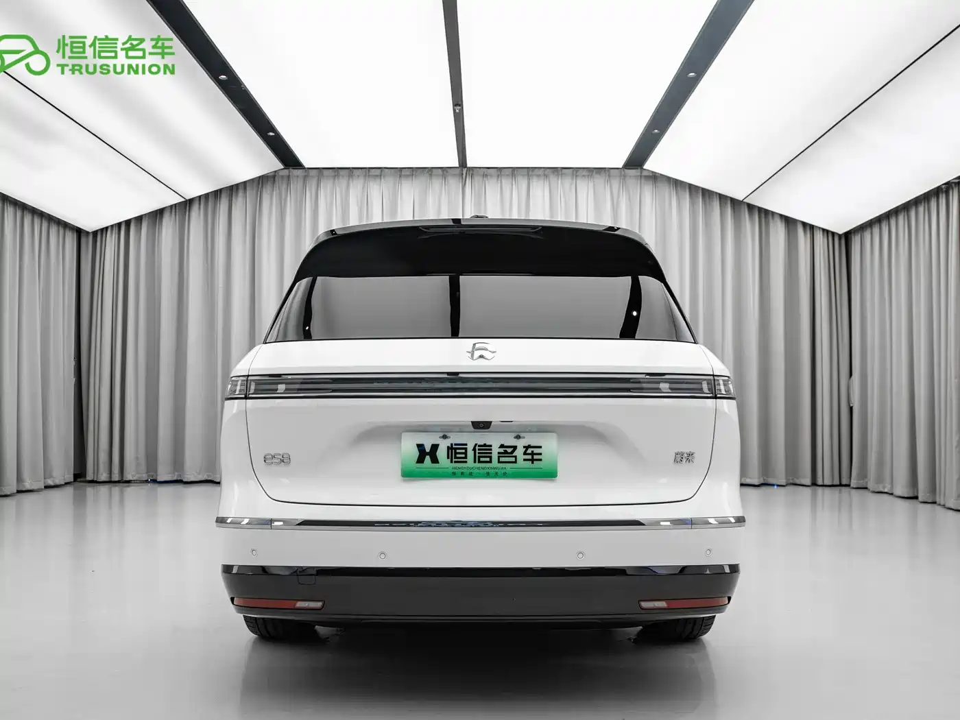 NIO ES8 2026 2025 Model 6-Seat Executive Luxury Edition