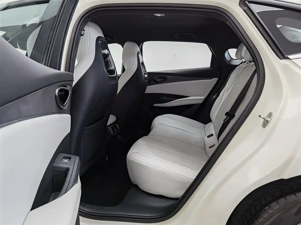 BYD Seal 06 New Energy 2025 DM-i Smart Drive 80KM Luxury фото 15