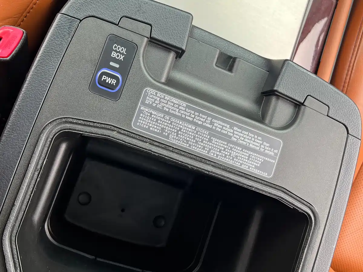 Lexus LX 2013 570 фото 17