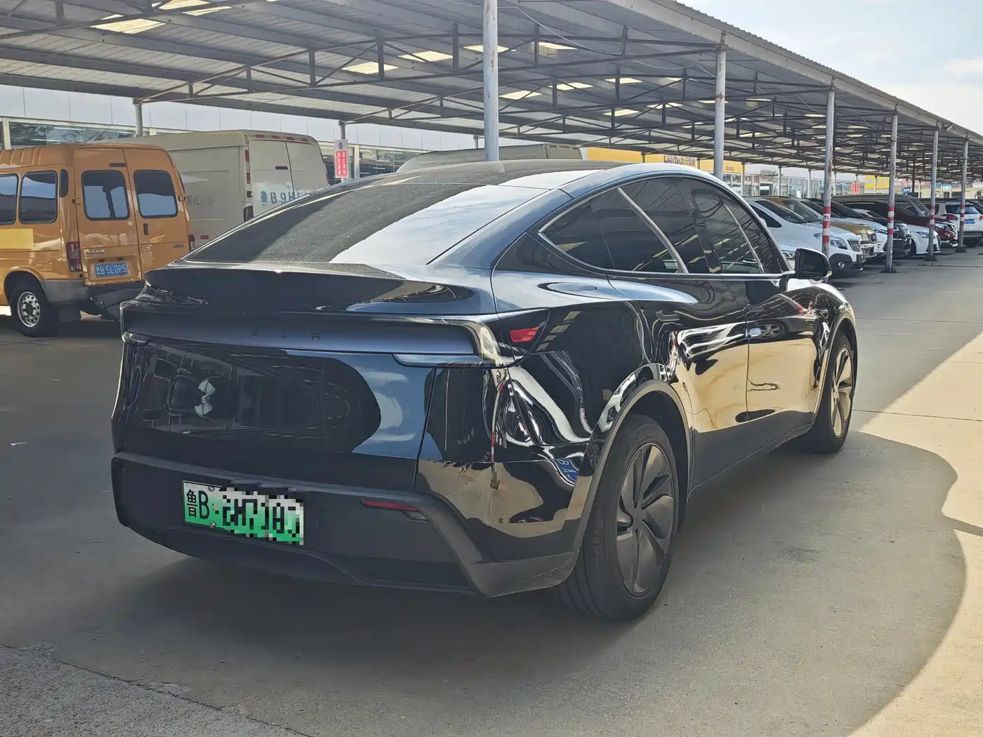 Tesla Model Y 2026 2026 Rear-Wheel Drive