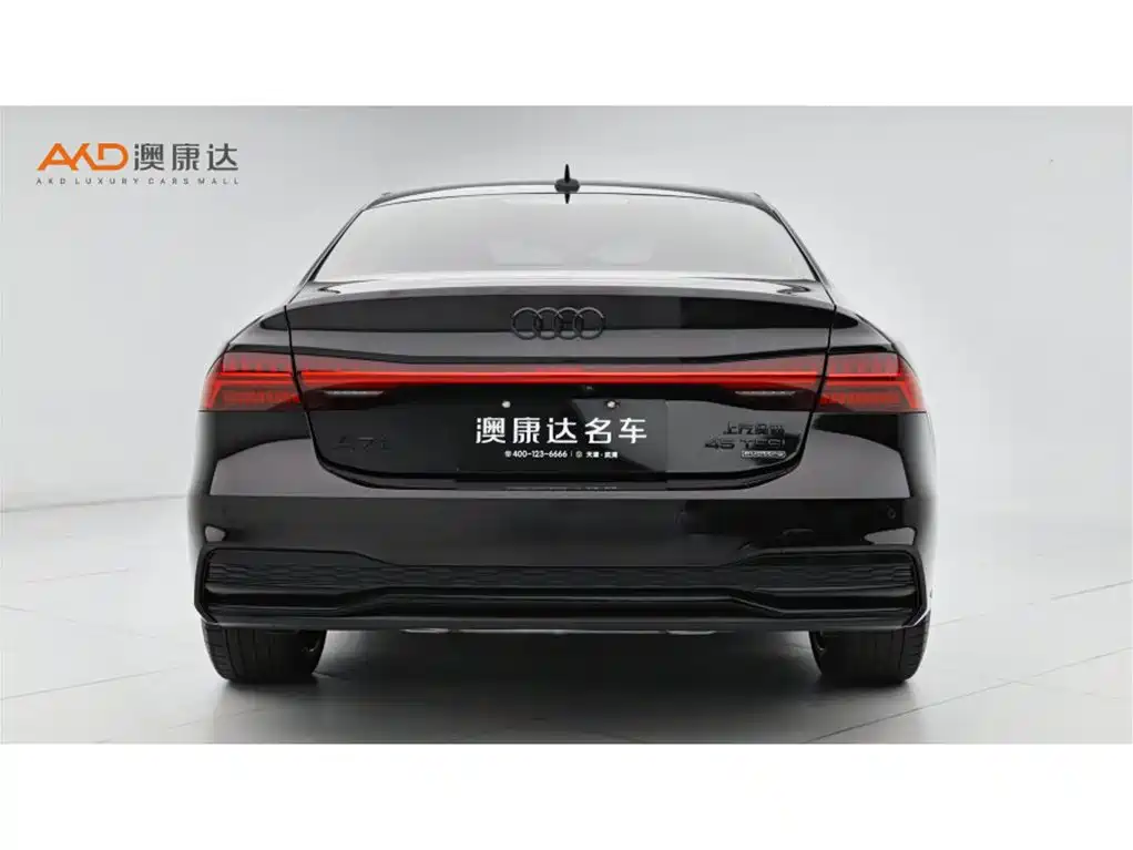 Audi A7L 2023 45 TFSI quattro S-line Black Warrior Edition фото 4