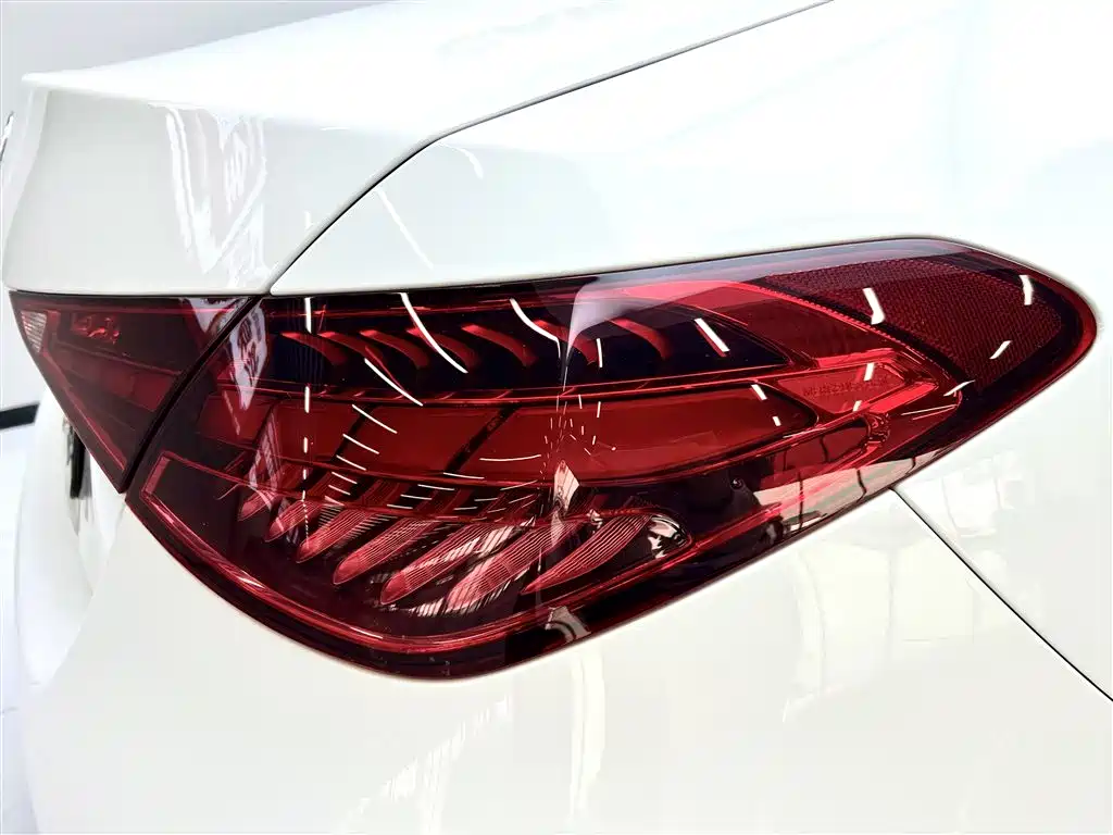Mercedes-Benz C-Class 2023 Facelift C 200 L Sport Edition фото 15