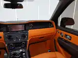Фото 17 - Rolls-Royce Cullinan