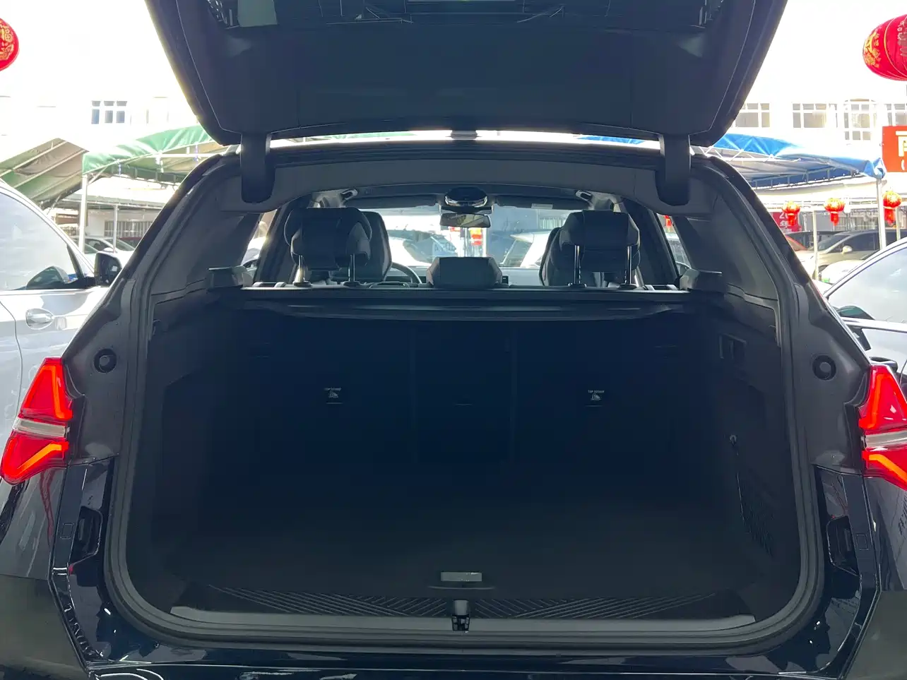 BMW X3 2025 xDrive30L Premium Model M Sport Black Package фото 13