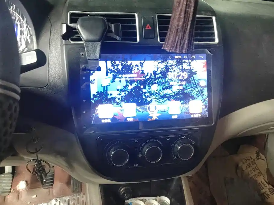 Фото 13 - Dongfeng Fengxing Joyear X3