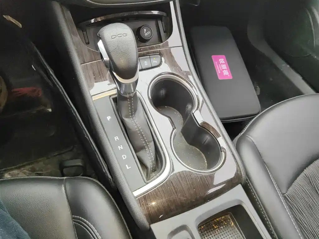 Buick Verano 2019 Sedan 20T Dual Clutch Leading фото 10
