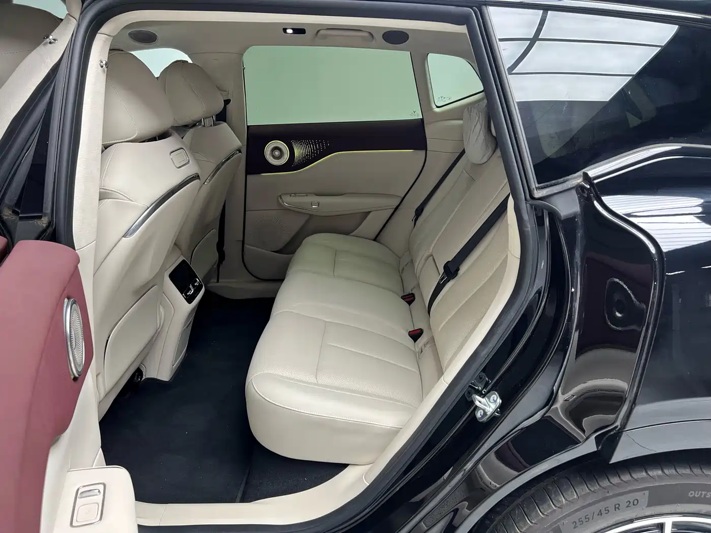 Voyah Auto Voyah Zhiyin 2025 Base фото 9