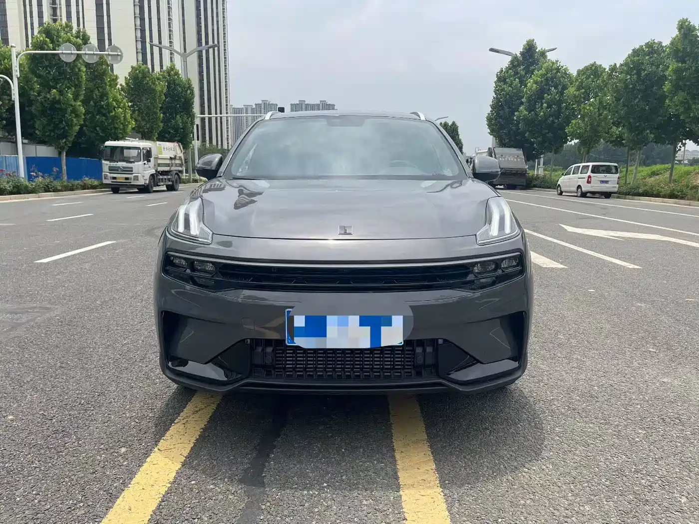 Lynk & Co 06 2023 Remix 1.5T Type Plus фото 2