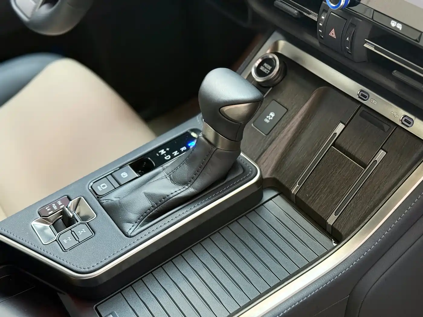 Lexus GX 2024 OVERTRAIL Summit Edition фото 13