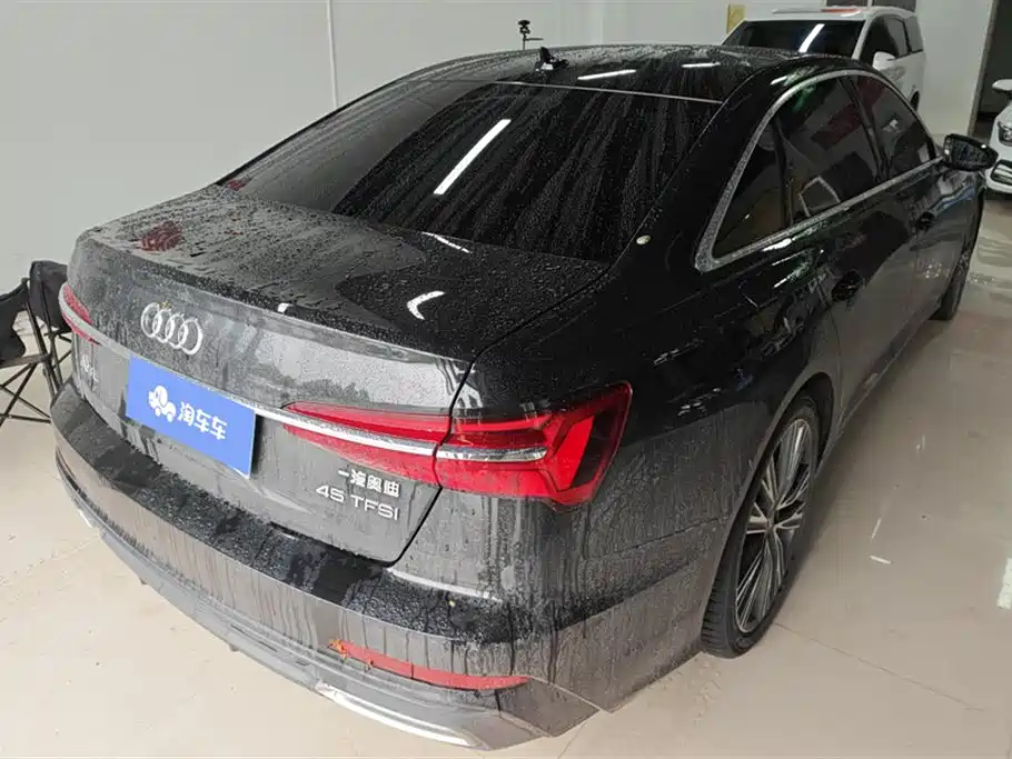 Audi A6L 2021 45 TFSI Exclusive Sport фото 3