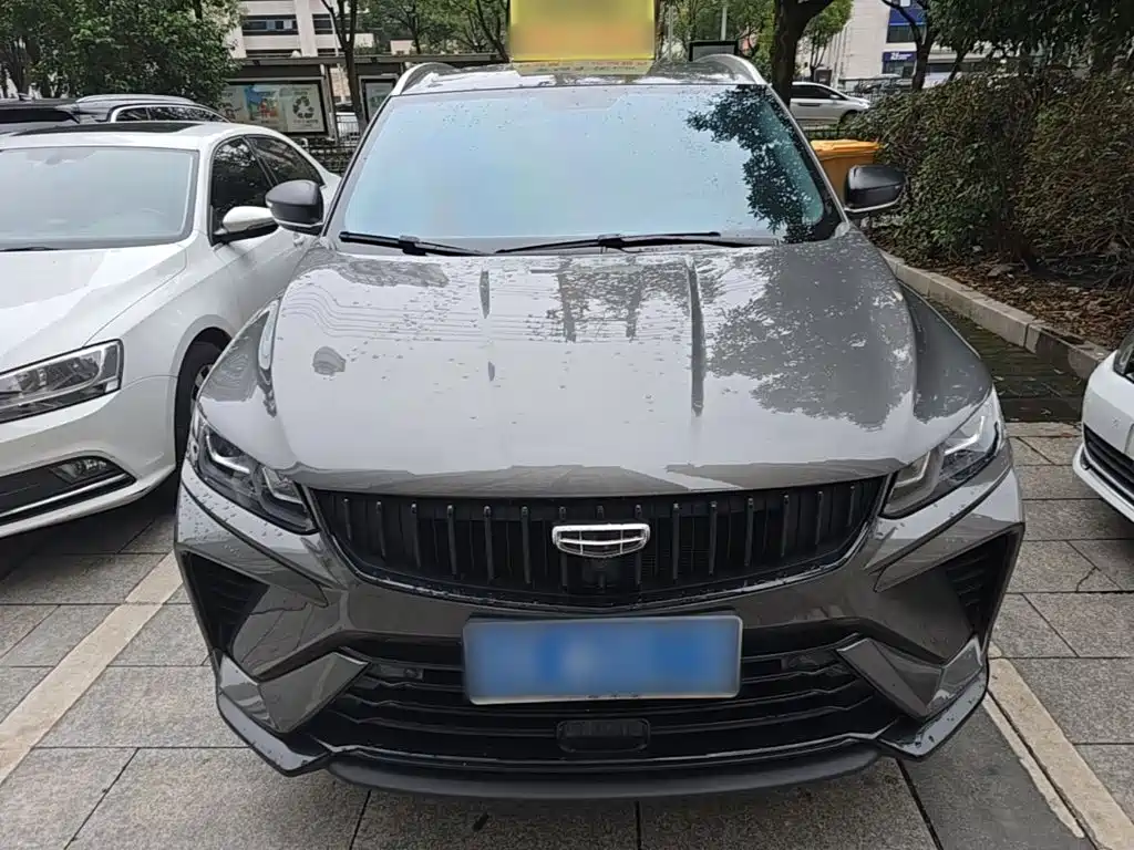 Фото 3 - Geely Coolray
