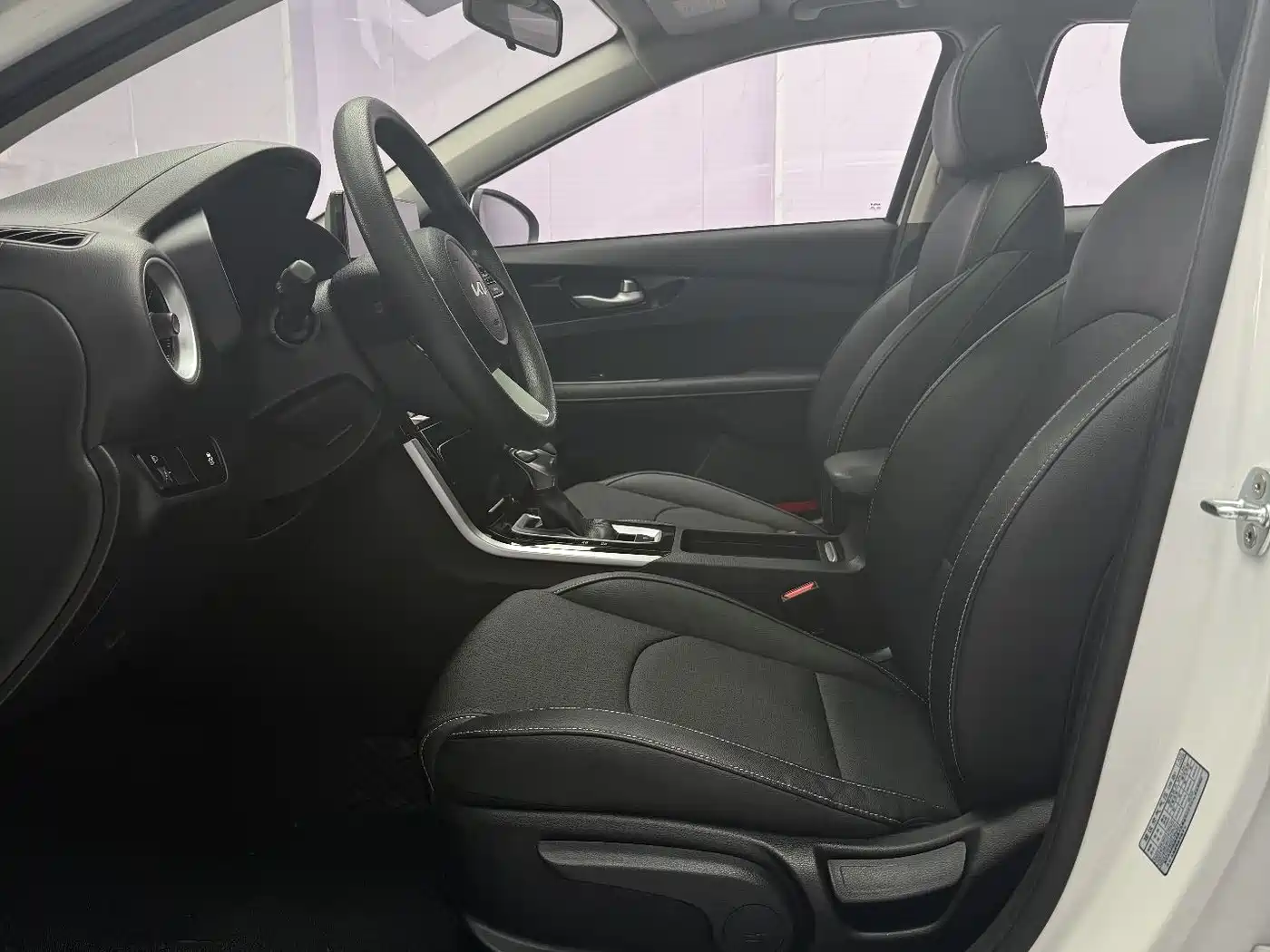 Kia K3 2021 1.5L CVT Fashion Edition фото 7