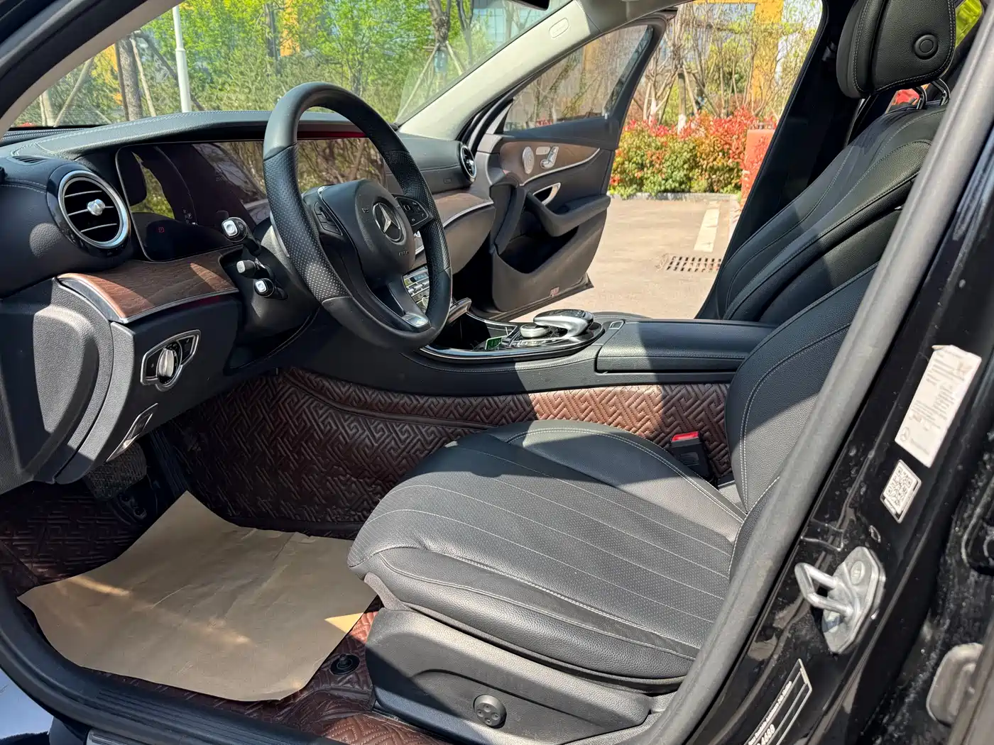 Mercedes-Benz E-Class 2016 E 300 L Fashion Type фото 7