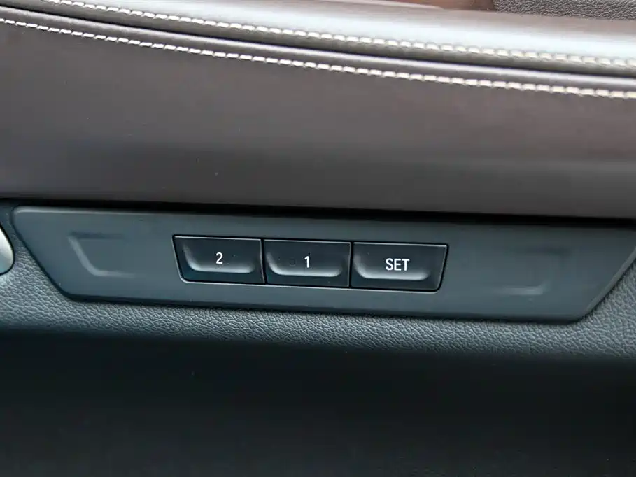 BMW 7 Series 2021 Model 730Li Luxury Package фото 33