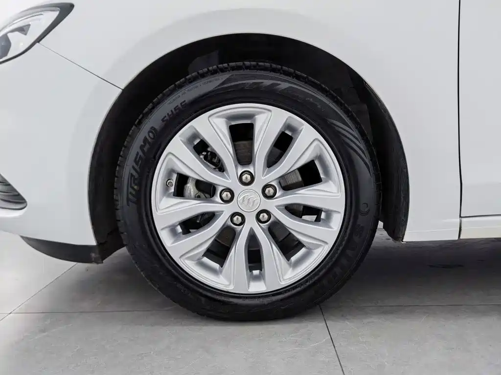 Фото 17 - Buick Excelle