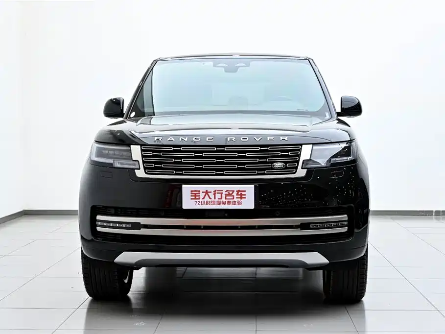 Land Rover Range Rover 2023 3.0 L6 360PS Golden Age Edition фото 3
