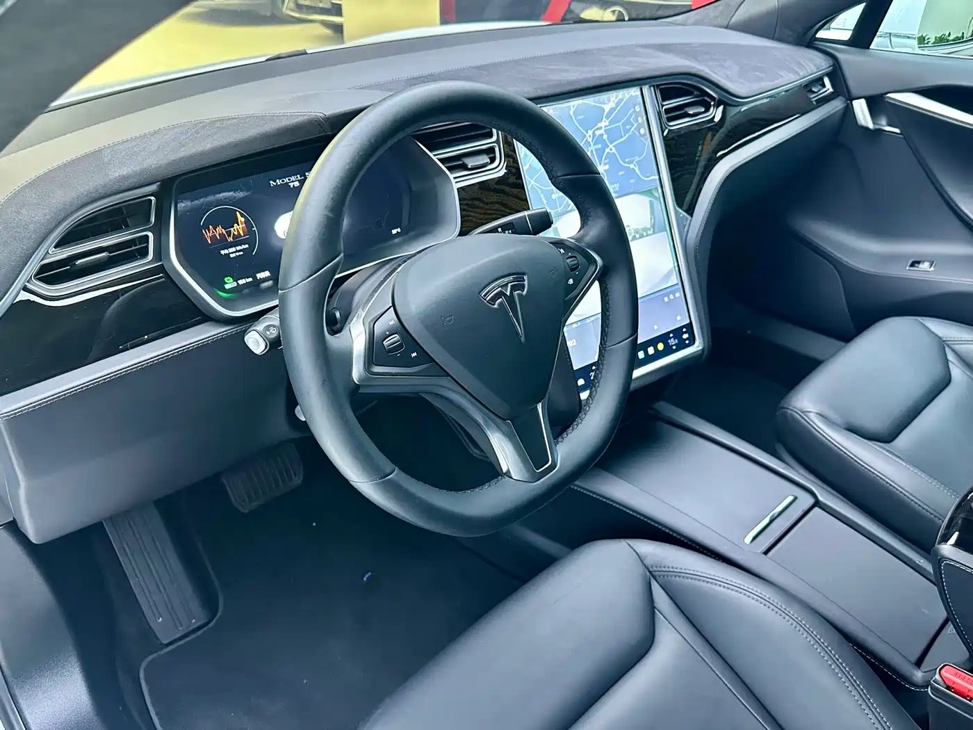 TESLA MODEL S