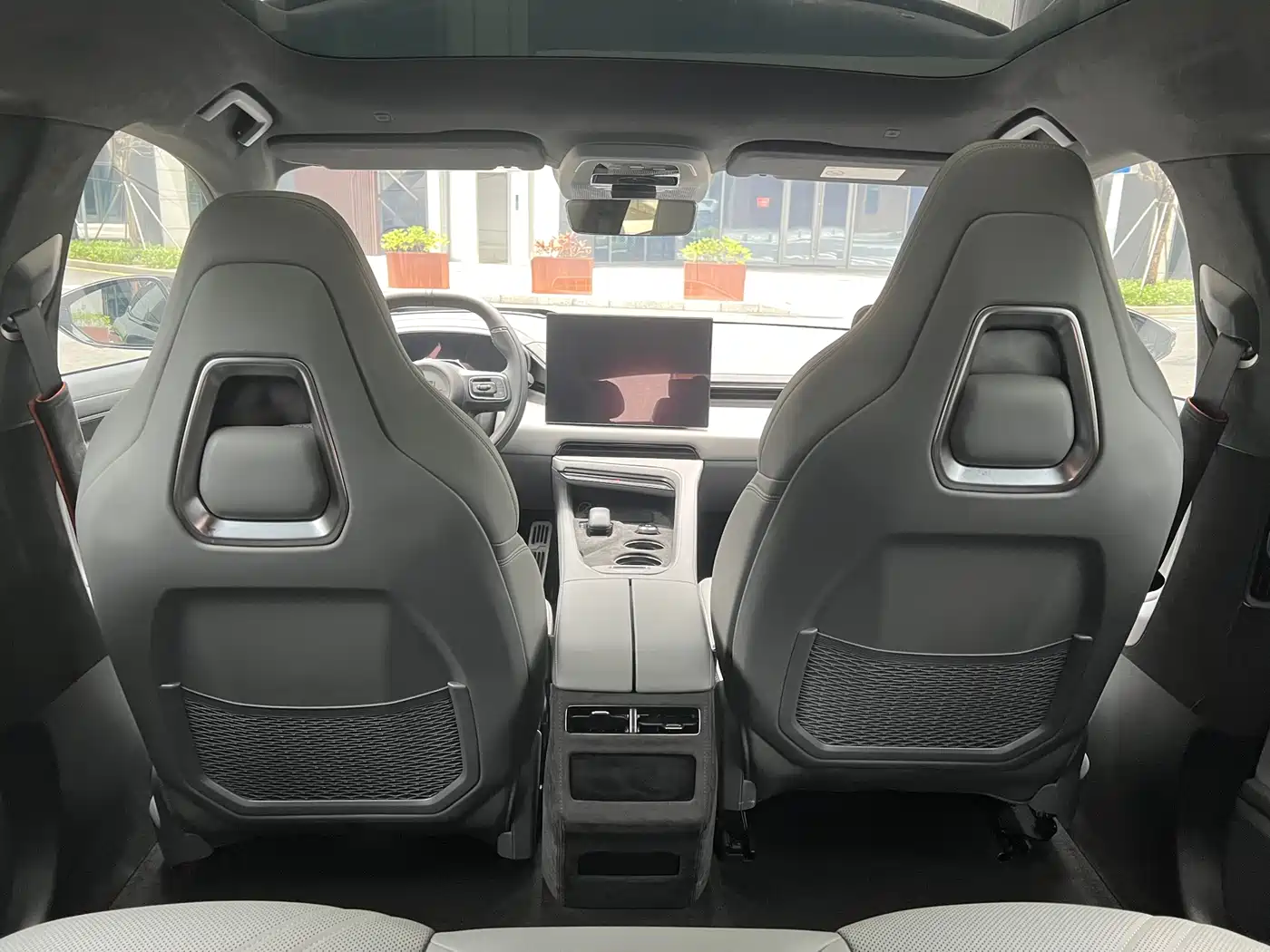 ZEEKR EXTREME KRYPTON 001