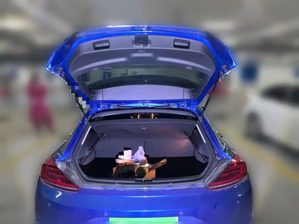 Volkswagen Scirocco 2015 1.4TSI Trend Edition фото 10