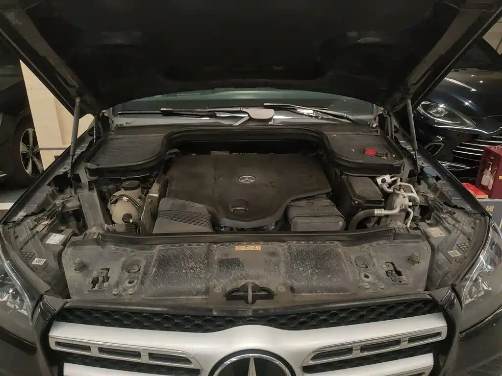 MERCEDES-BENZ GLS