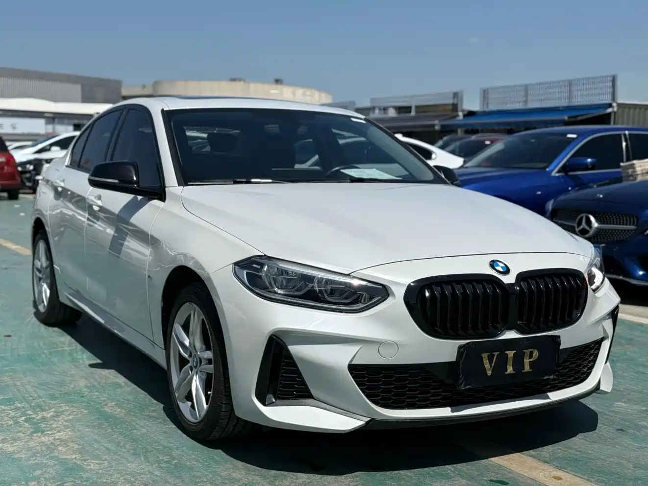 BMW 1 Series 2023 120i M Sport Radiance Edition фото 3