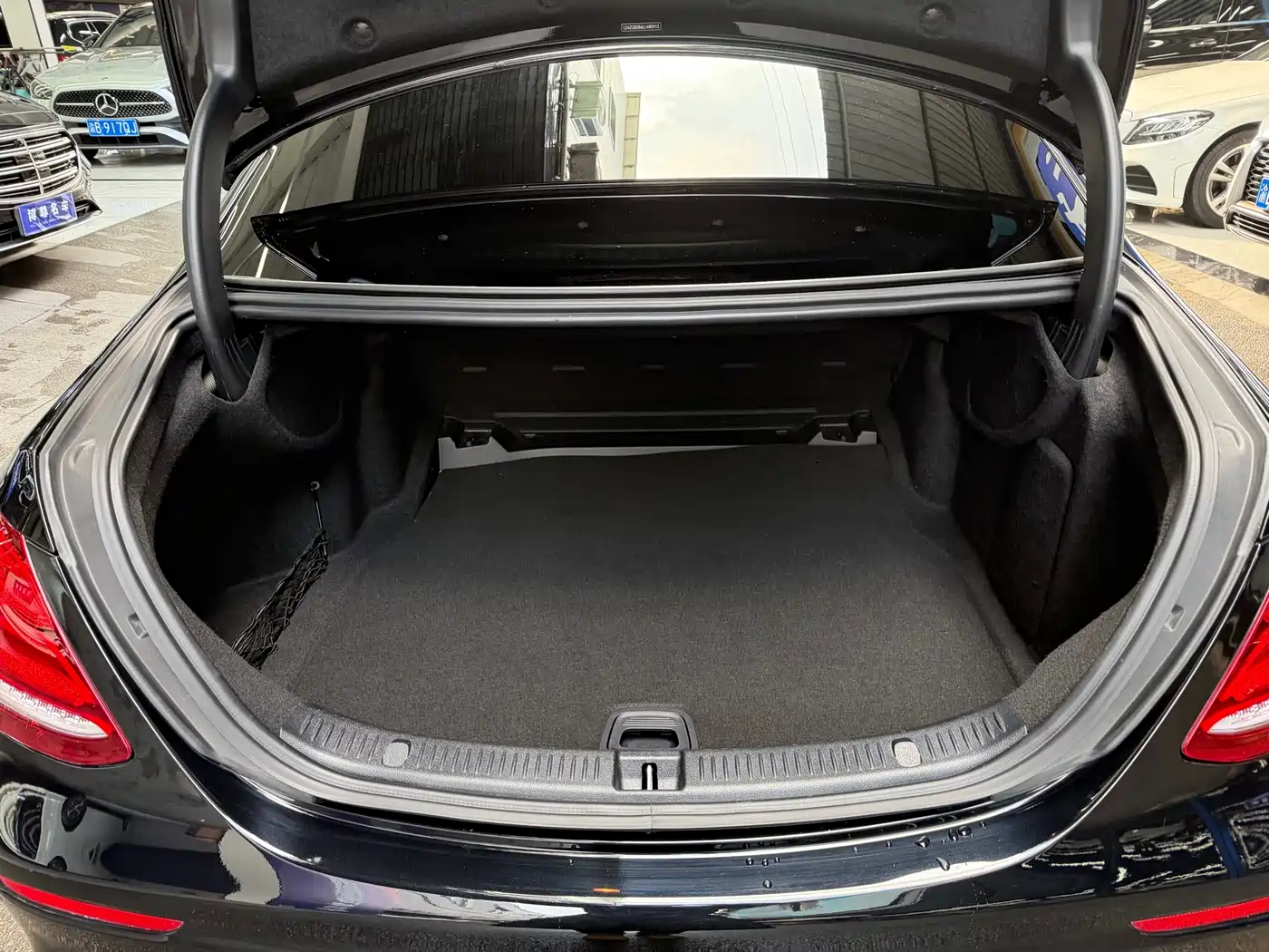 Mercedes-Benz E-Class 2020 E 300 L Sport Fashion Model фото 19