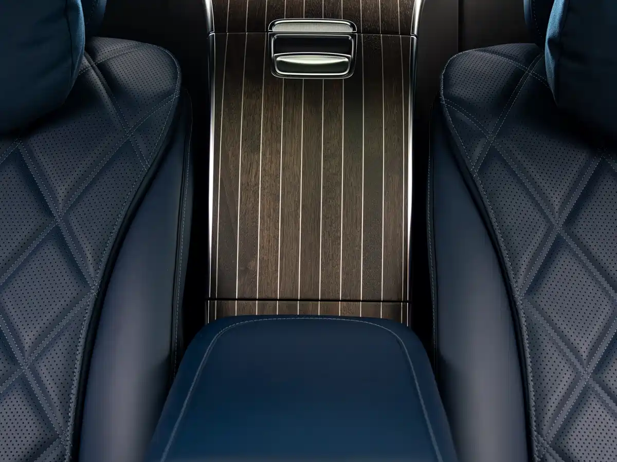 Mercedes-Benz Maybach S-Class 2022 S 680 4MATIC Craftsmanship Limited Launch Edition фото 22