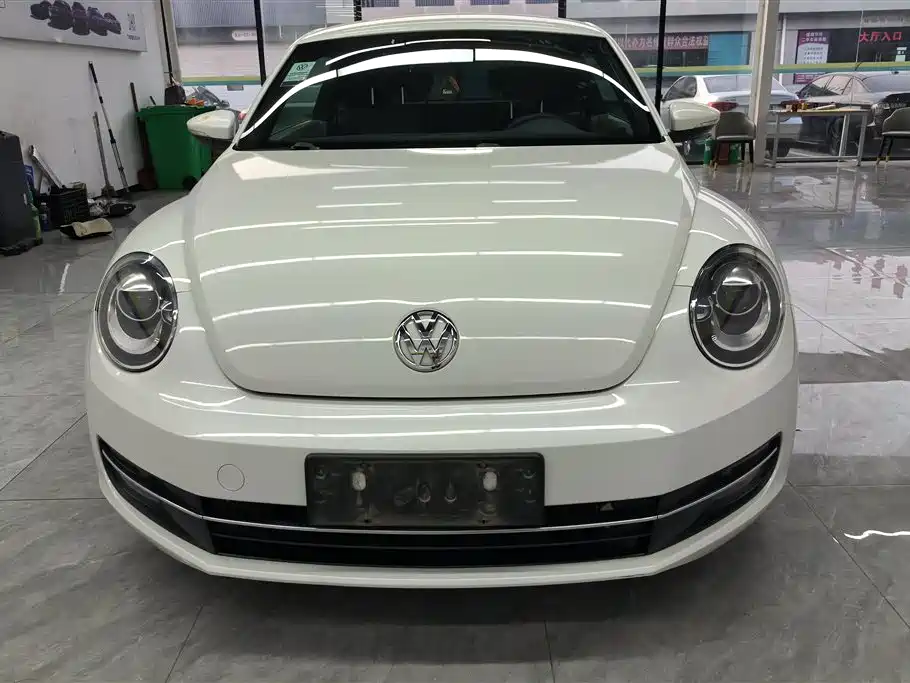 Volkswagen Beetle 2014 1.4TSI Fashion Edition фото 2
