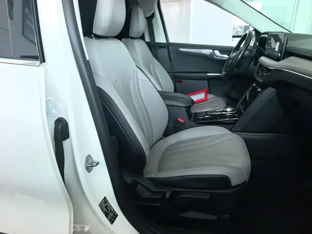 Ford Escape 2021 2020 EcoBoost 245 2WD Premium Edition