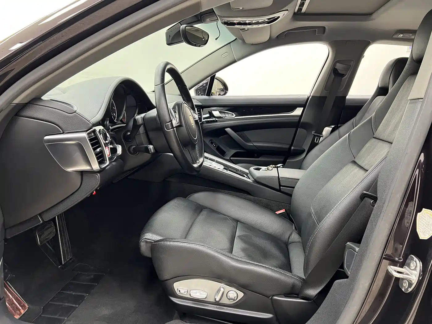 Porsche Panamera 2014 Panamera 3.0T фото 11