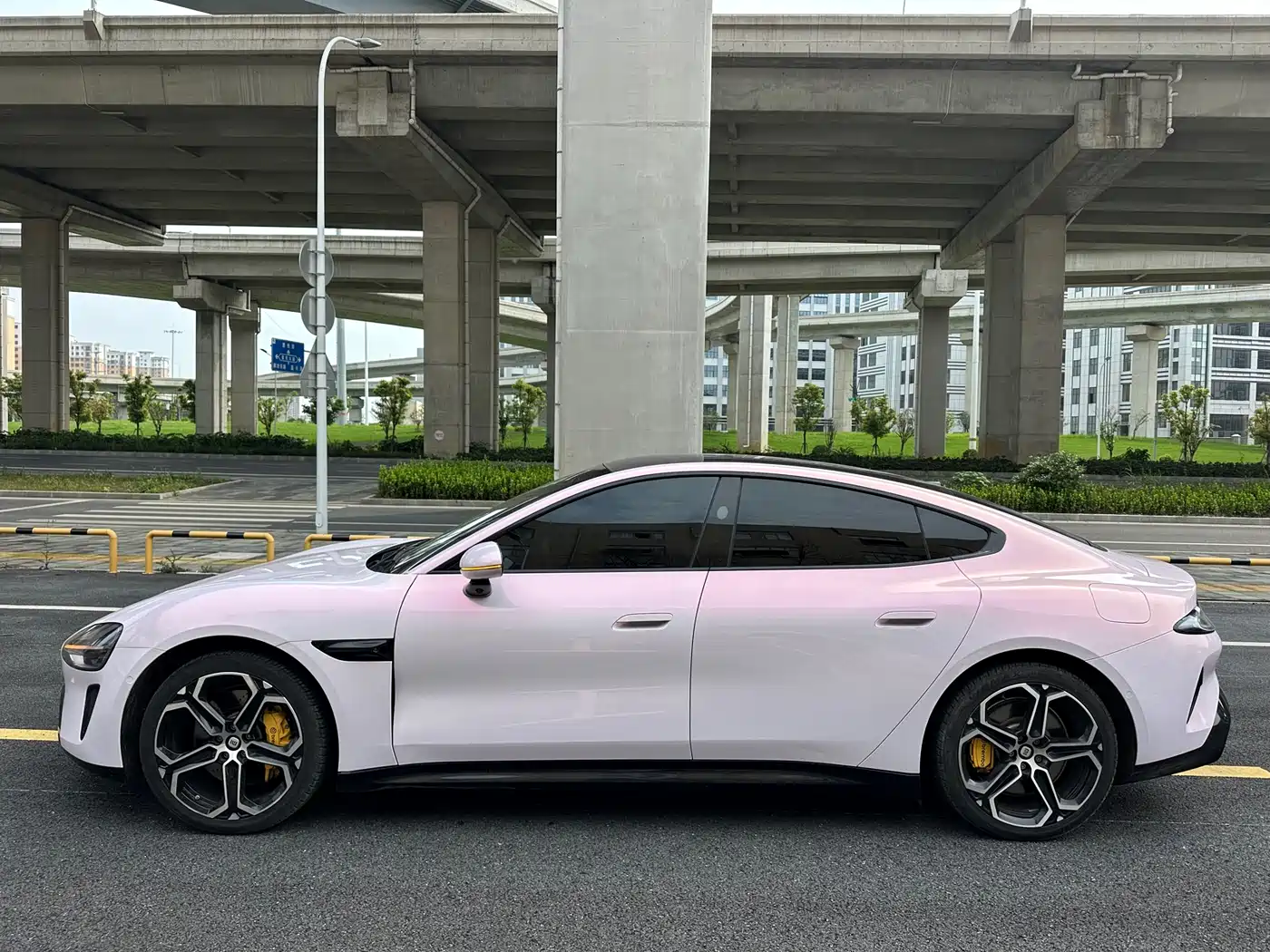 XIAOMI CAR XIAOMI SU7