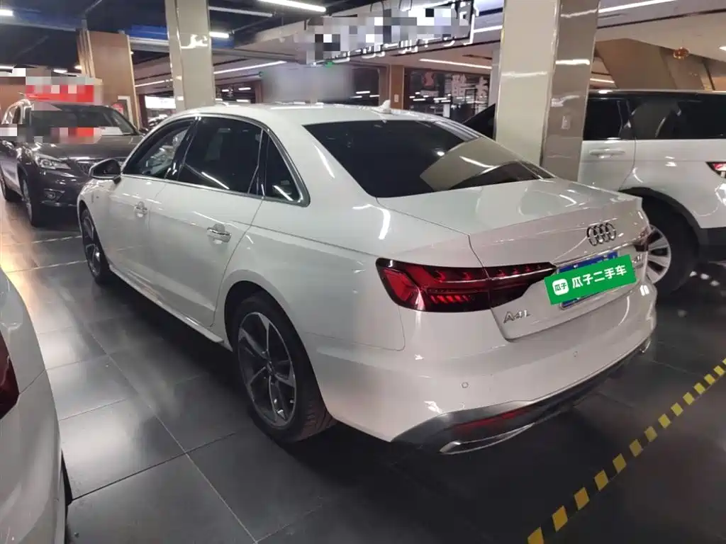 AUDI A4L