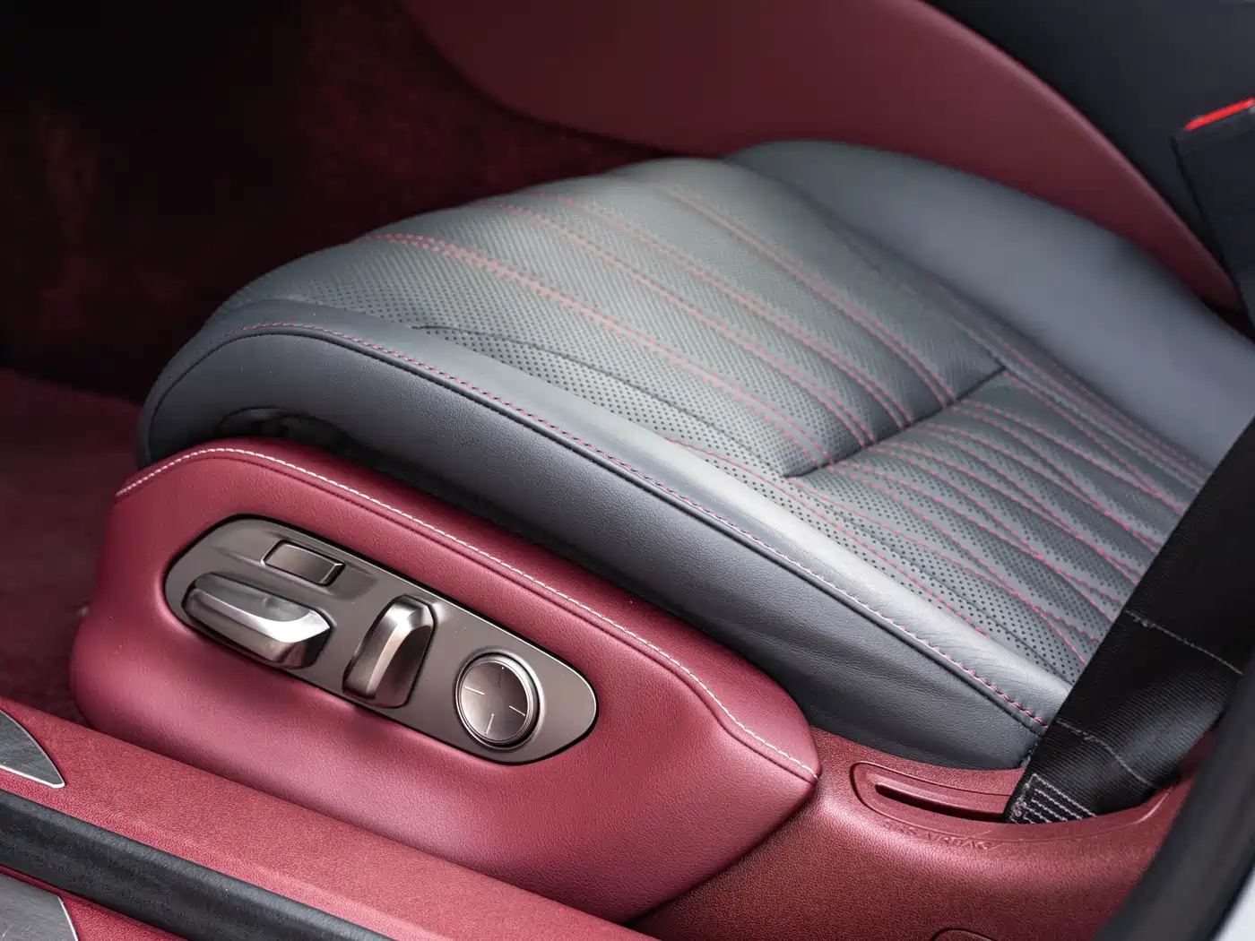 Lexus LS 2021 500h Executive Edition фото 21