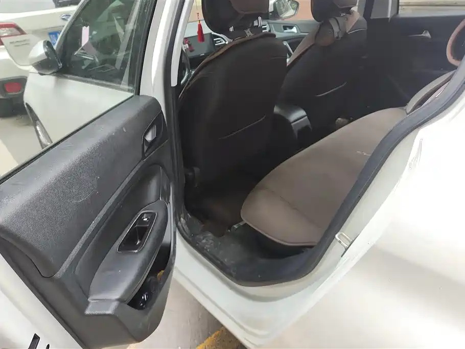 Peugeot 308S 2015 1.2T Auto Dynamic Edition фото 11