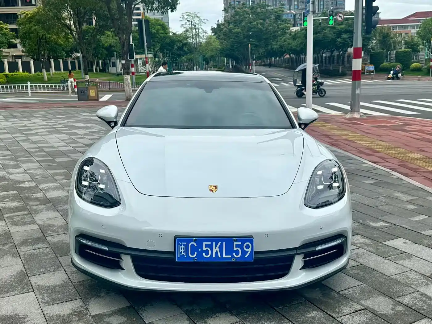 Porsche Panamera 2019 Panamera Executive Long Wheelbase 2.9T фото 2