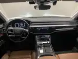 Photo 12 - Audi A8