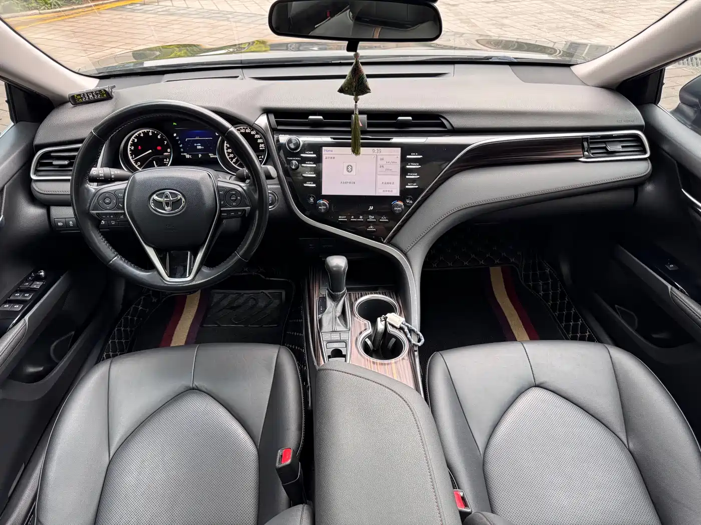 Toyota Camry 2018 2.5G Luxury Edition фото 11
