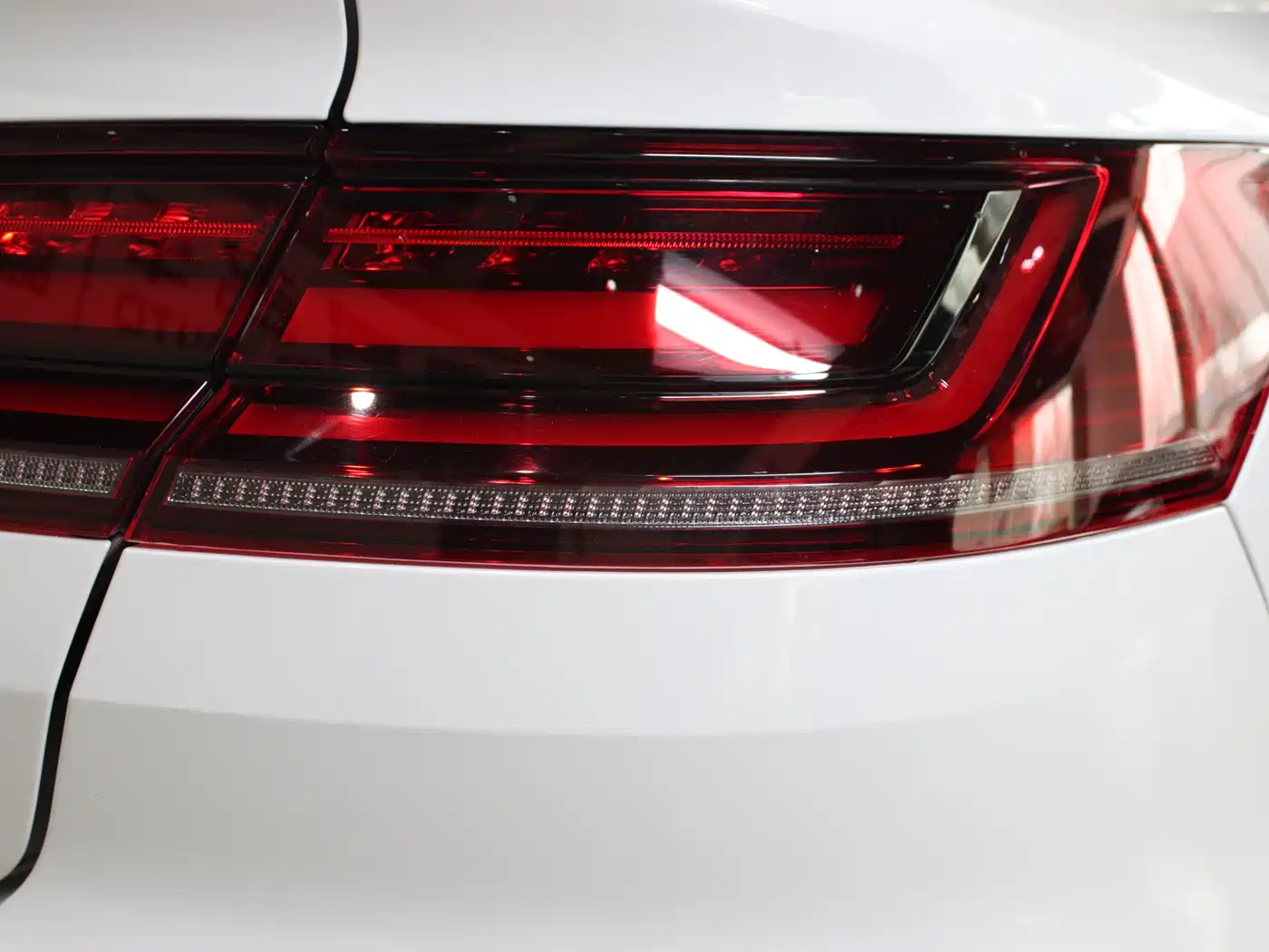 Volkswagen FAW-Volkswagen CC 2021 380TSI Eye-catching Edition фото 15