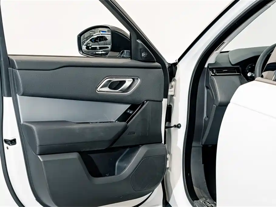 Land Rover Range Rover Velar 2024 S фото 16