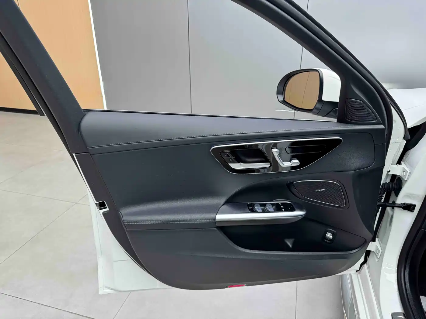 Mercedes-Benz C-Class 2023 C 260 L Sport фото 6