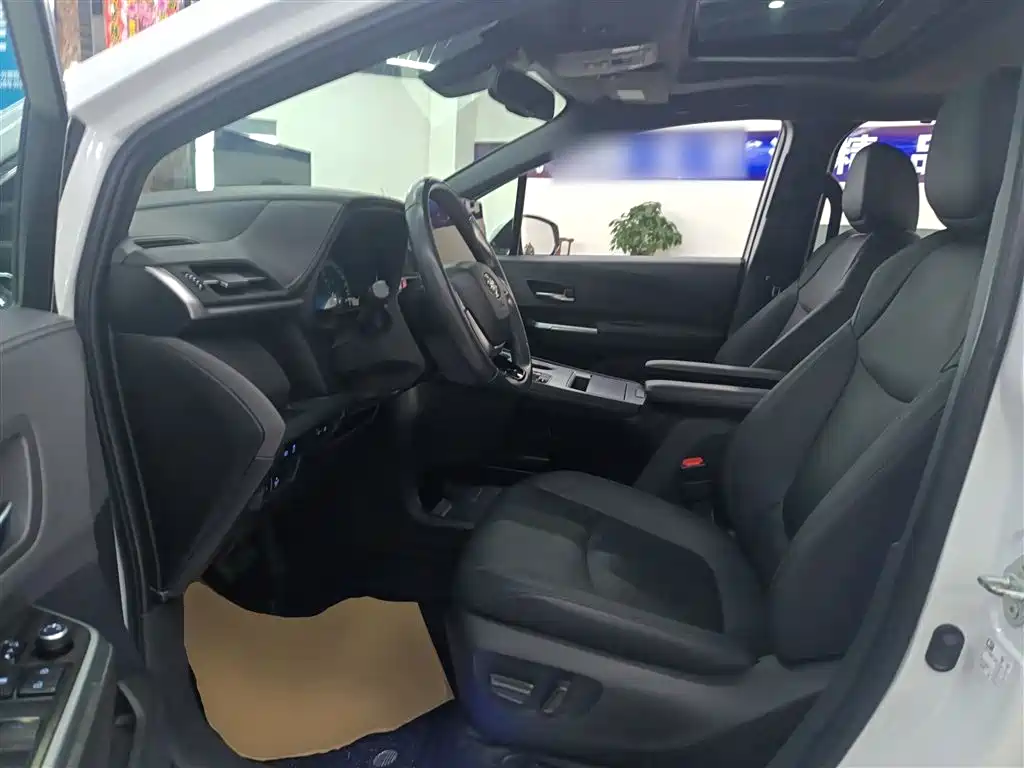 Toyota Sienna 2021 2.5L Hybrid Ultimate Edition фото 15
