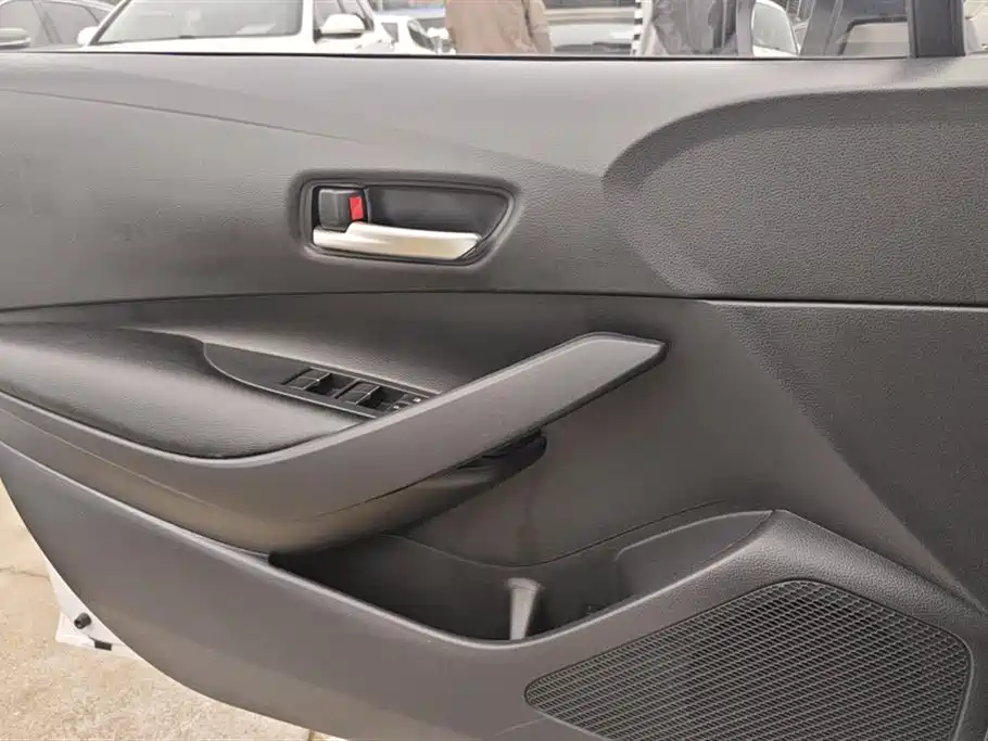 Toyota Levin 2023 185T CVT Luxury фото 7