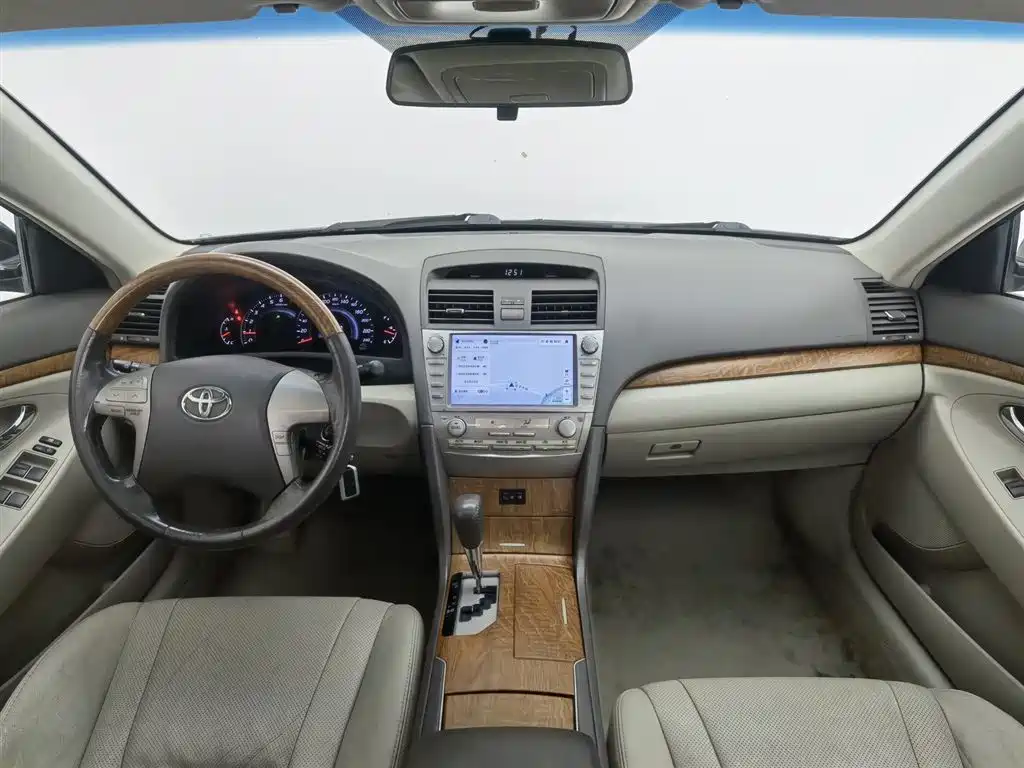 Toyota Camry 2011 240G Classic Anniversary Edition фото 5
