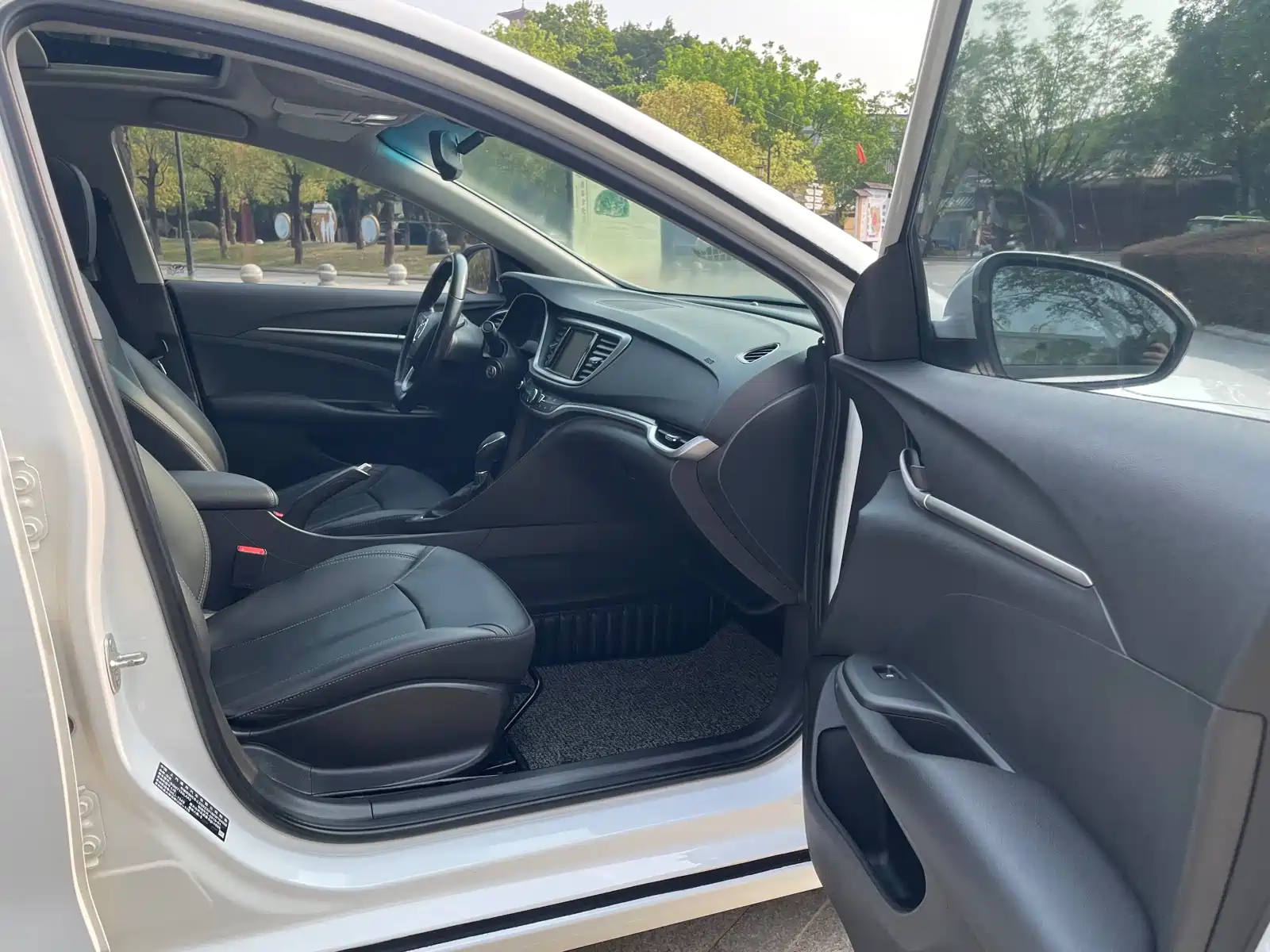 Фото 16 - Buick Excelle